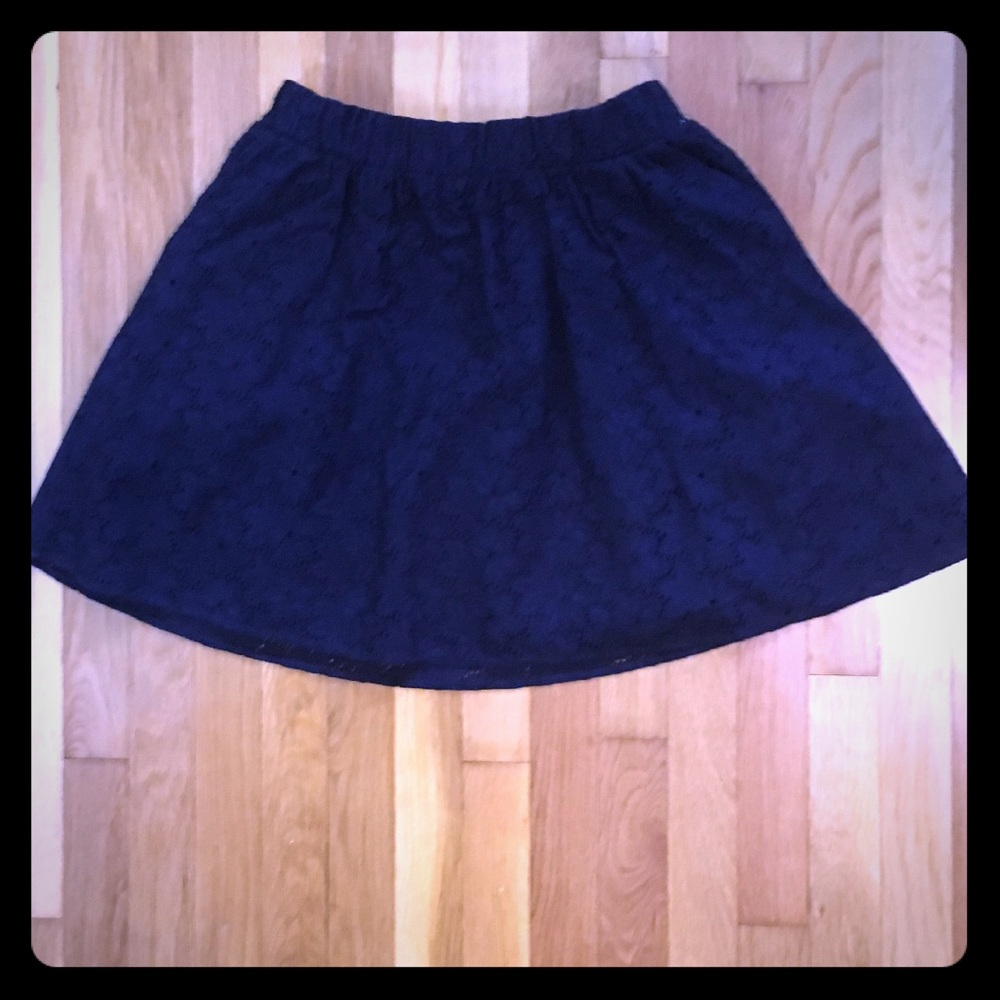 Large Navy Embroidered Skirt with POCKETS 😍